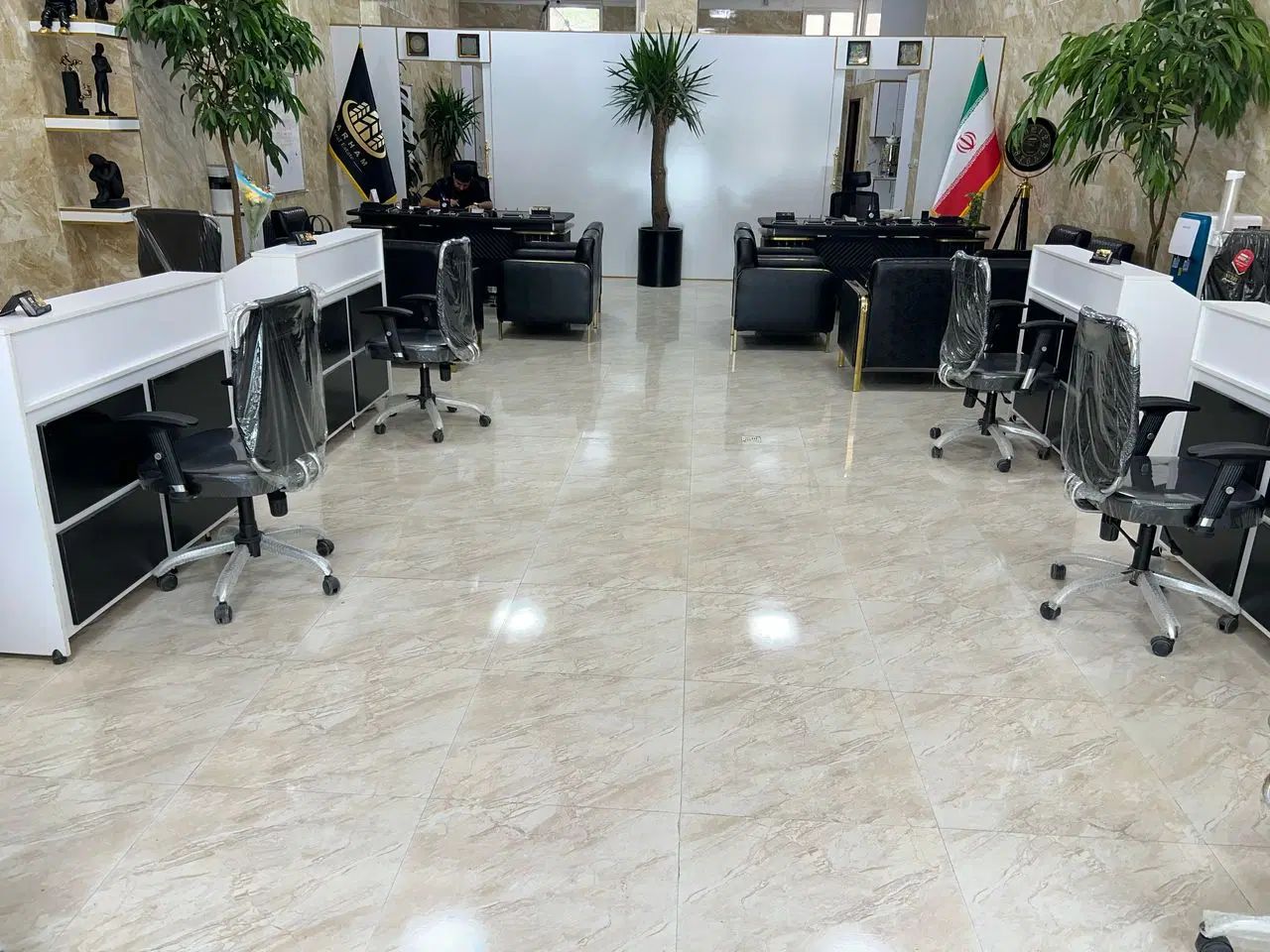 استخدام مشاور و بازدید دهنده و نظافتچی در املاک|استخدام بازاریابی و فروش|تهران, خانی آباد نو جنوبی|دیوار
