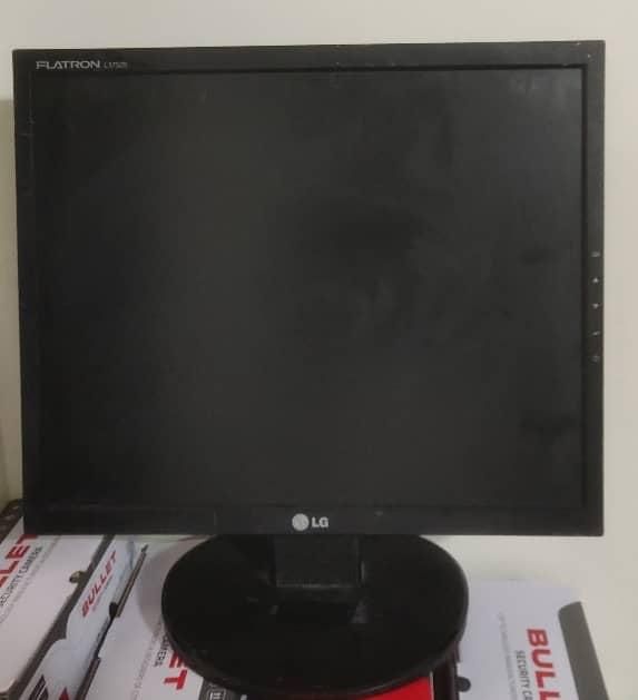 طرح تعویض مانیتور های قدیمی شما با LCD و LED|قطعات و لوازم جانبی رایانه|اسدآباد, |دیوار