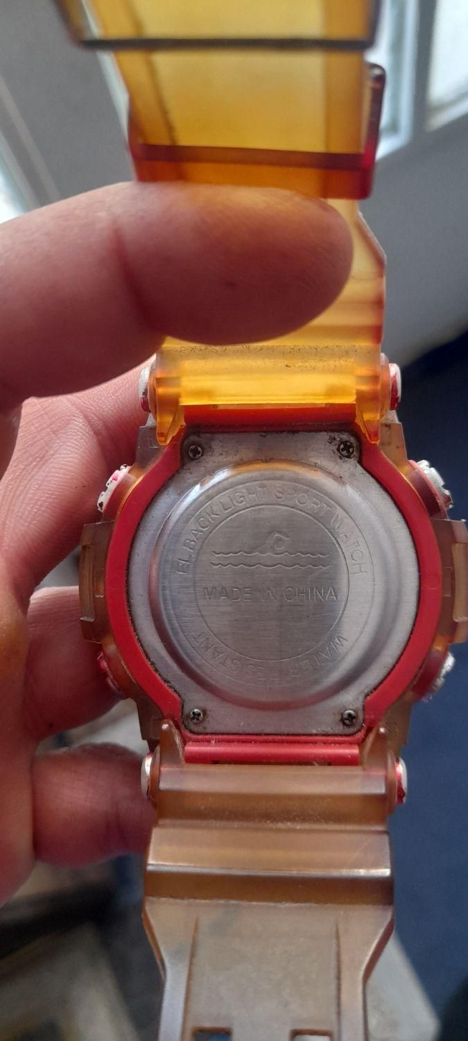 ساعت اسپورت،سالم|ساعت|شیراز, کوشک میدان|دیوار