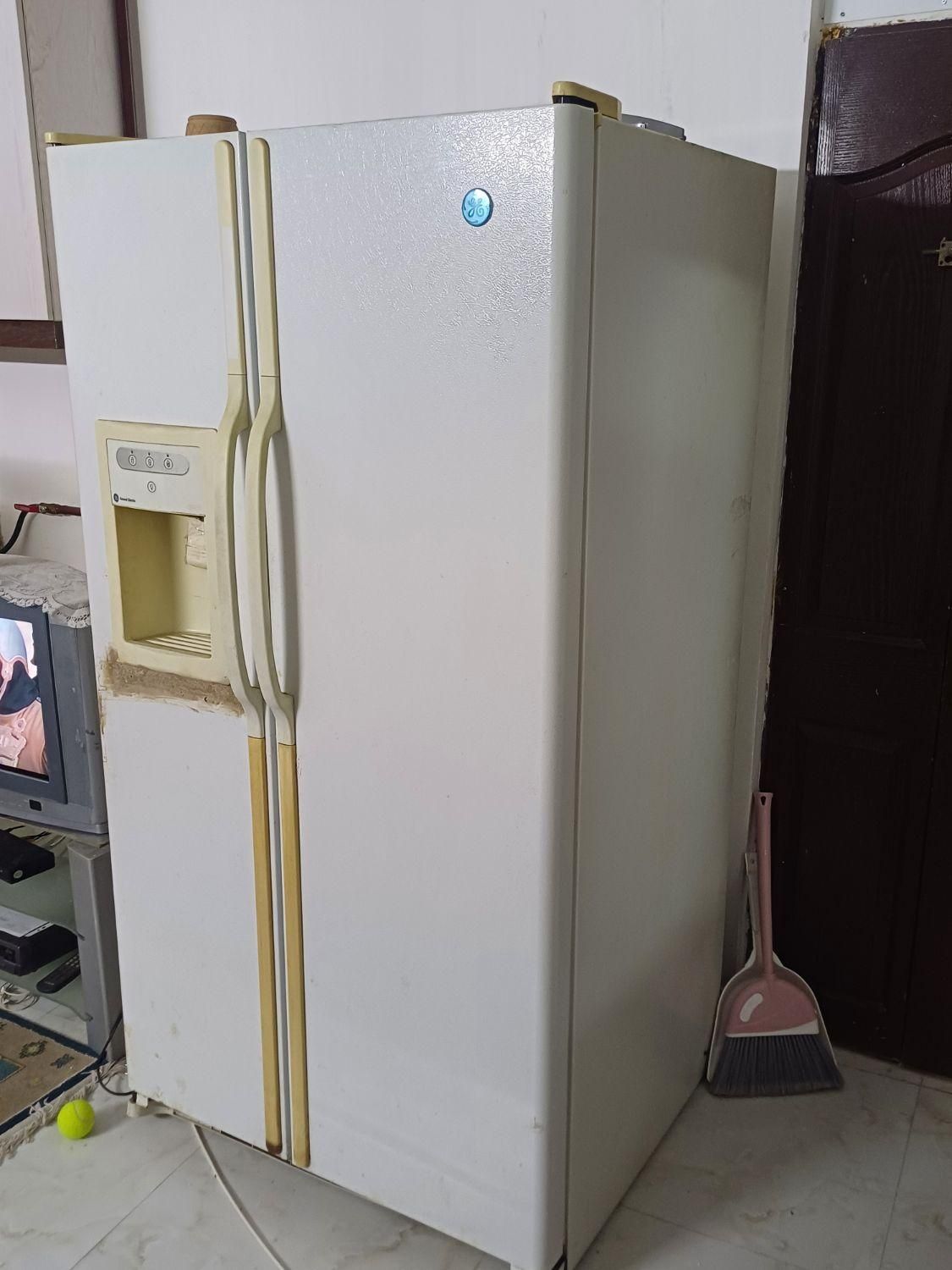 یخچال آمریکای|یخچال و فریزر|رشت, جماران|دیوار