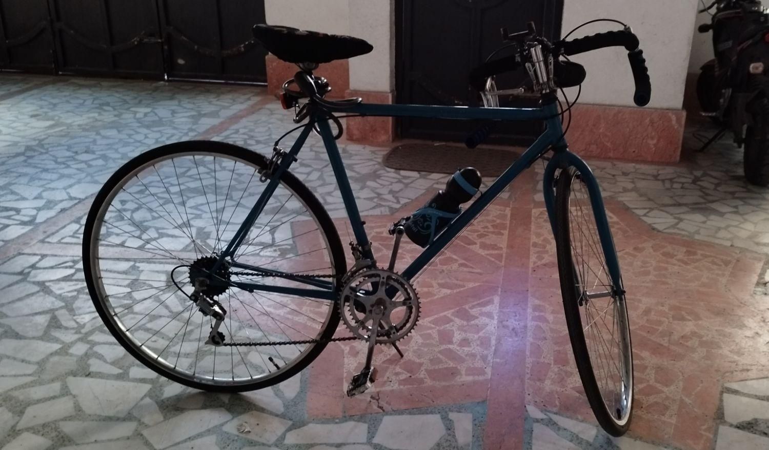 دوچرخه کورسی سالم در حد نو|دوچرخه، اسکیت، اسکوتر|رشت, منظریه|دیوار