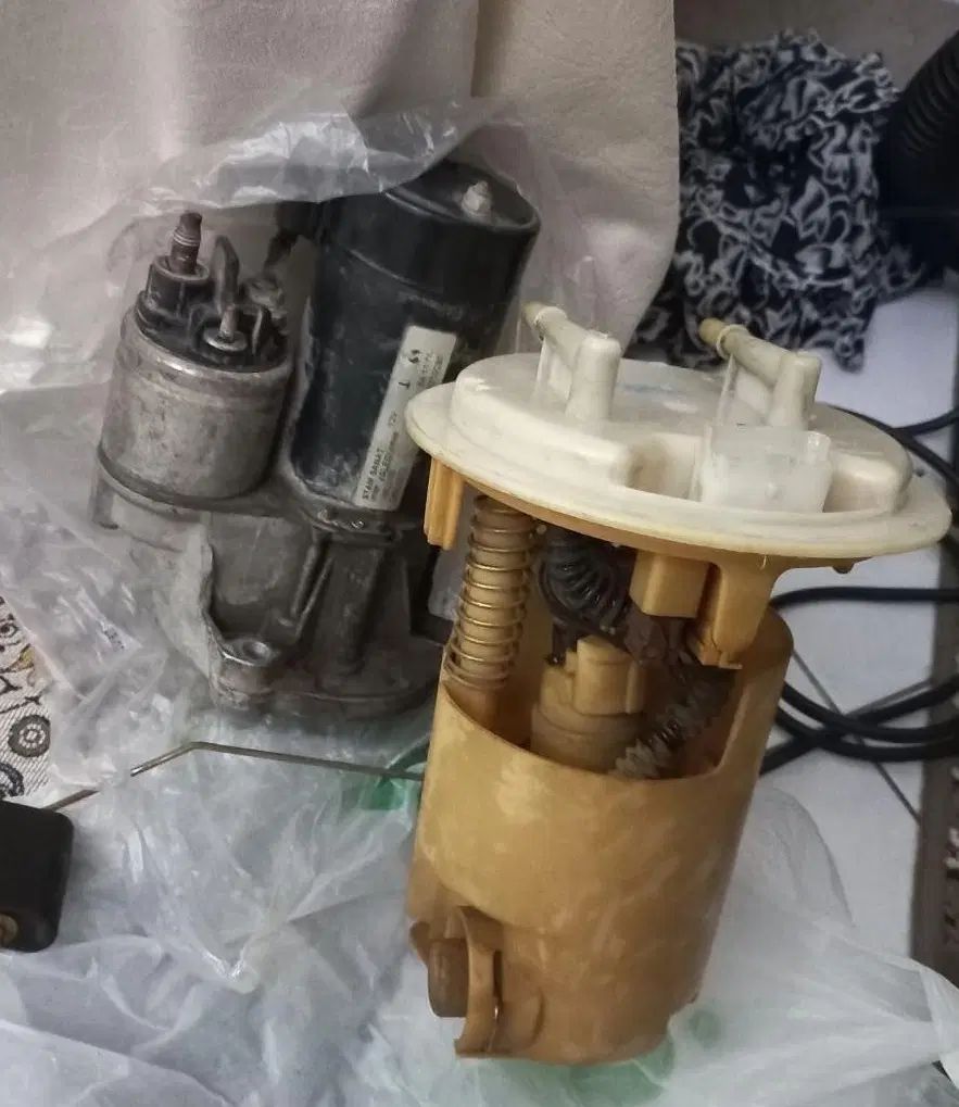 پمپ بنزین استارت شلنگ بخار روغن طاقچه پژو ۲۰۶|قطعات یدکی و لوازم جانبی|تهران, بلوار کشاورز|دیوار