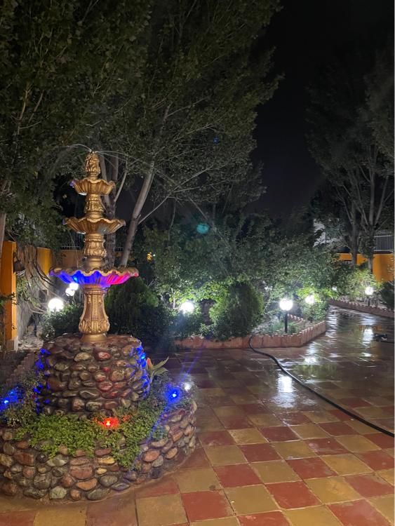 باغ ویلا/اجاره روزانه دورهمی/حمید حاجیلو|اجارهٔ کوتاه‌مدت ویلا و باغ|ماهدشت, |دیوار