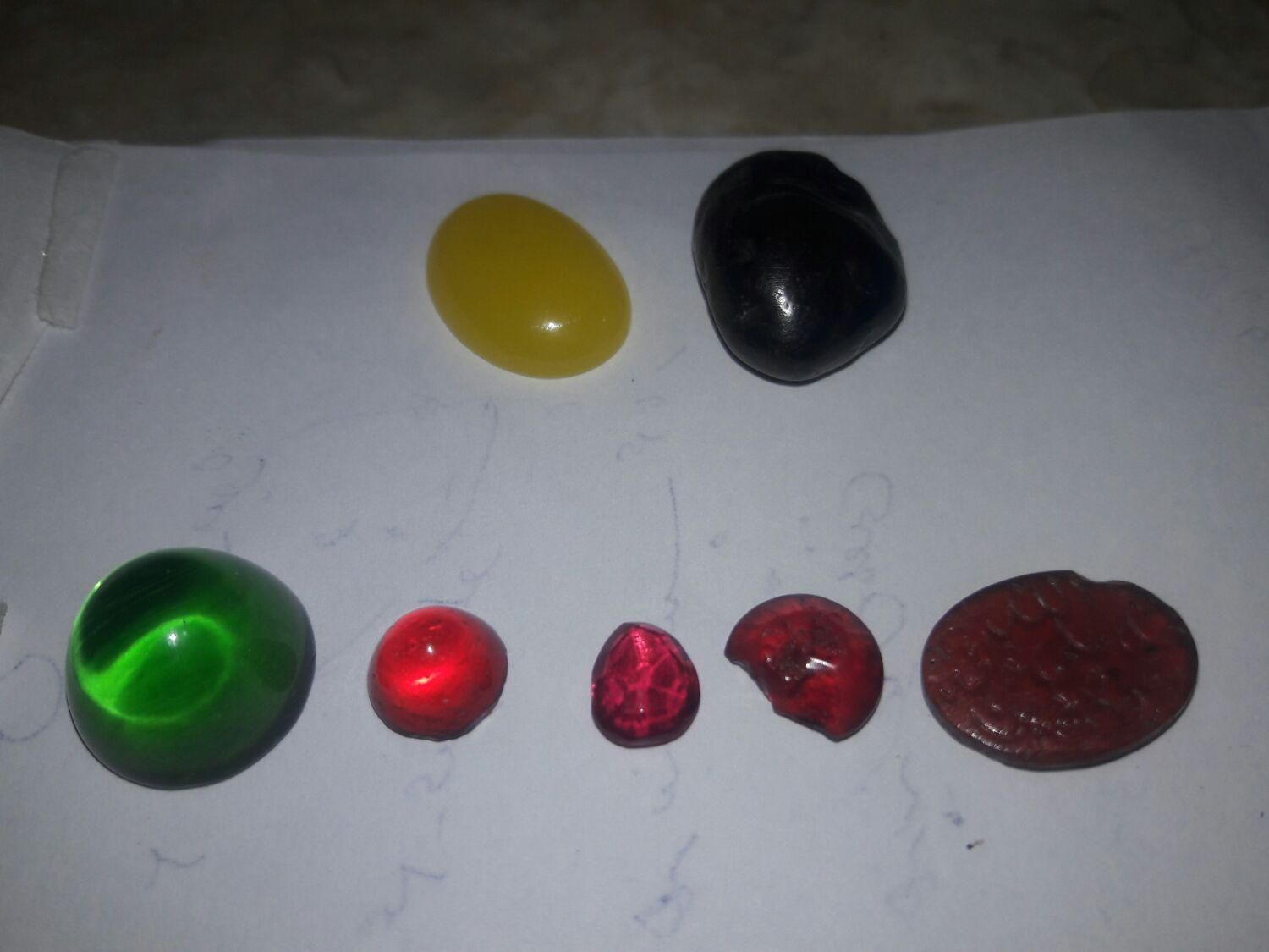 سنگ مهره و نگین یاقوت یشم ..|جواهرات|اصفهان, ارغوانیه|دیوار