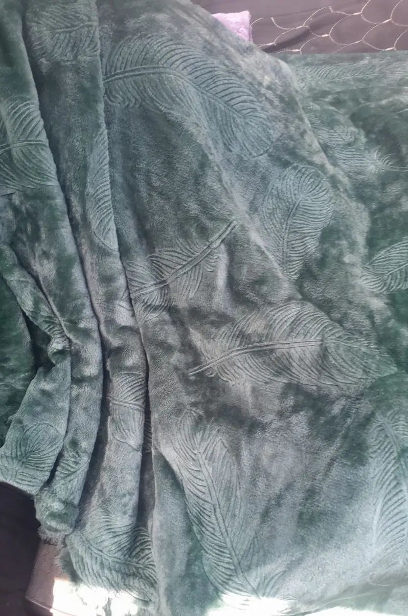 پتو مسافرتی ژله ای جنس عالی سبک و نرم گرم گرم|رختخواب، بالش، پتو|لاهیجان, طالقانی|دیوار