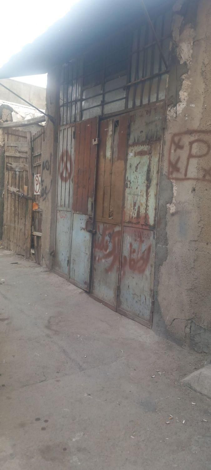 فروش مغازه ۲۰ متری اول میدان جعفری و۱۲متری|فروش مغازه و غرفه|بروجرد, |دیوار