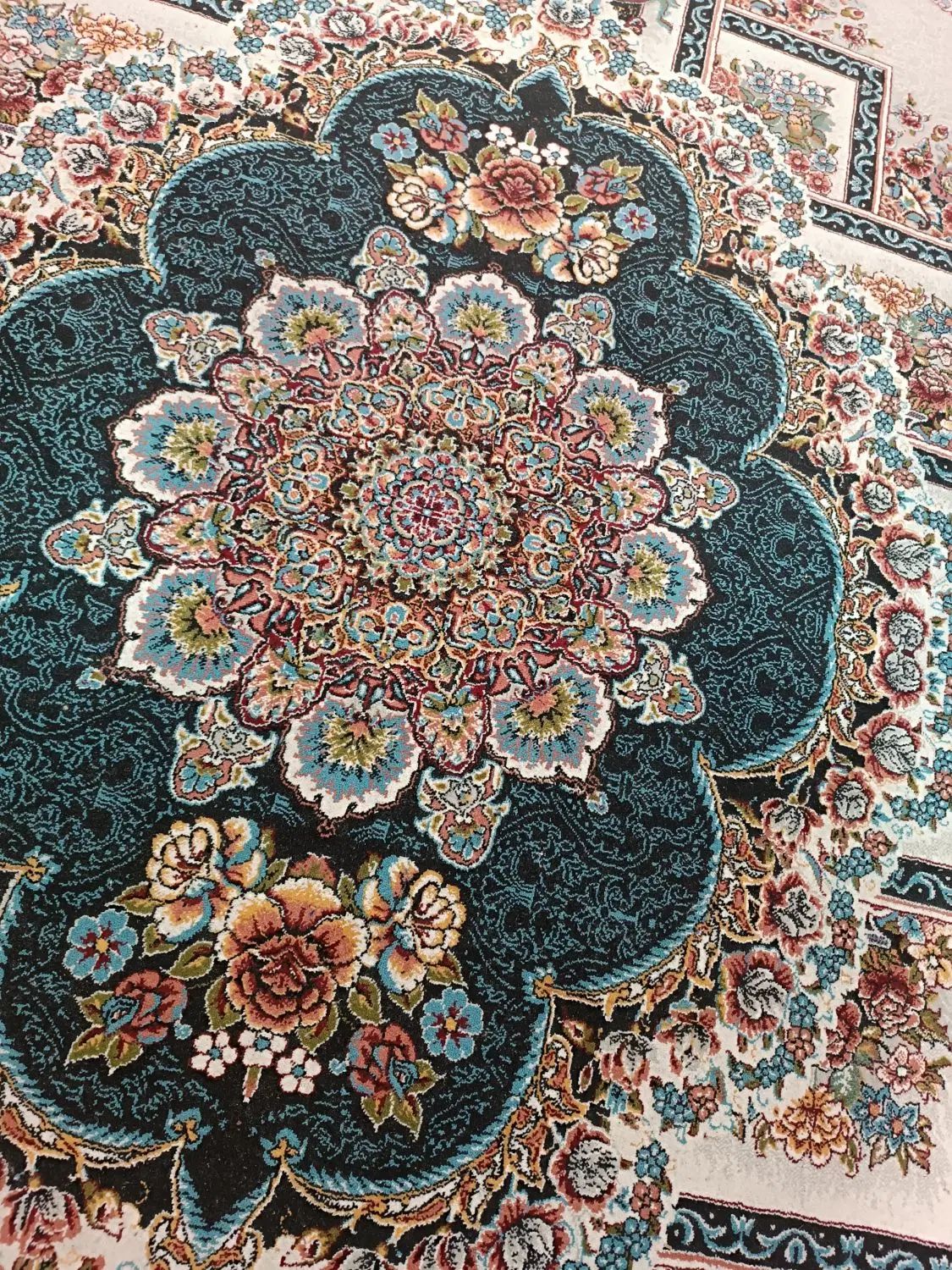 فرش دستبافت گونه ۷۰۰ شانه ۹ متری درجه یک|فرش|رشت, حومه رشت|دیوار