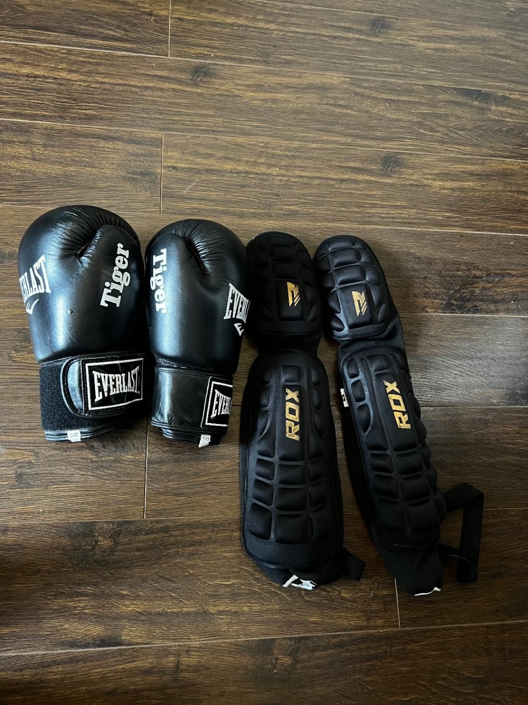 دستکش بوکس|تجهیزات ورزشی|اصفهان, دانشگاه اصفهان|دیوار