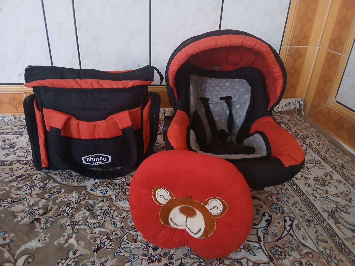 ست کیف وکریر نوزاد و پشتی برای شیر دهی|اسباب و اثاث بچه|فلاورجان, |دیوار