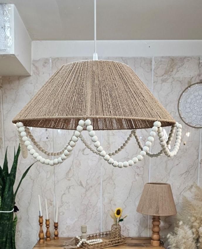 لوستر رافیا|لوستر و چراغ آویز|تهران, فلسطین (میدان انقلاب)|دیوار