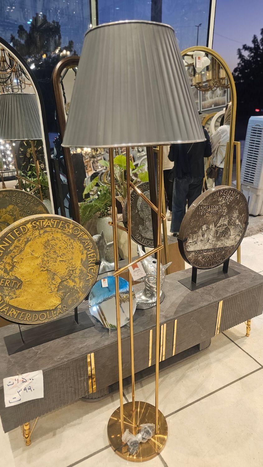 اباژور آباژور کنارسالنی ایستاده شرکتی جدید|چراغ خواب و آباژور|مشهد, توس (بلوار توس)|دیوار