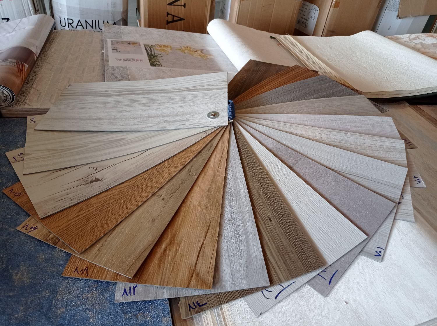 نصاب پارکت،کفپوش pvcو قرنیز،ماربل، ترمووال،چمن|خدمات پیشه و مهارت|کیش, |دیوار