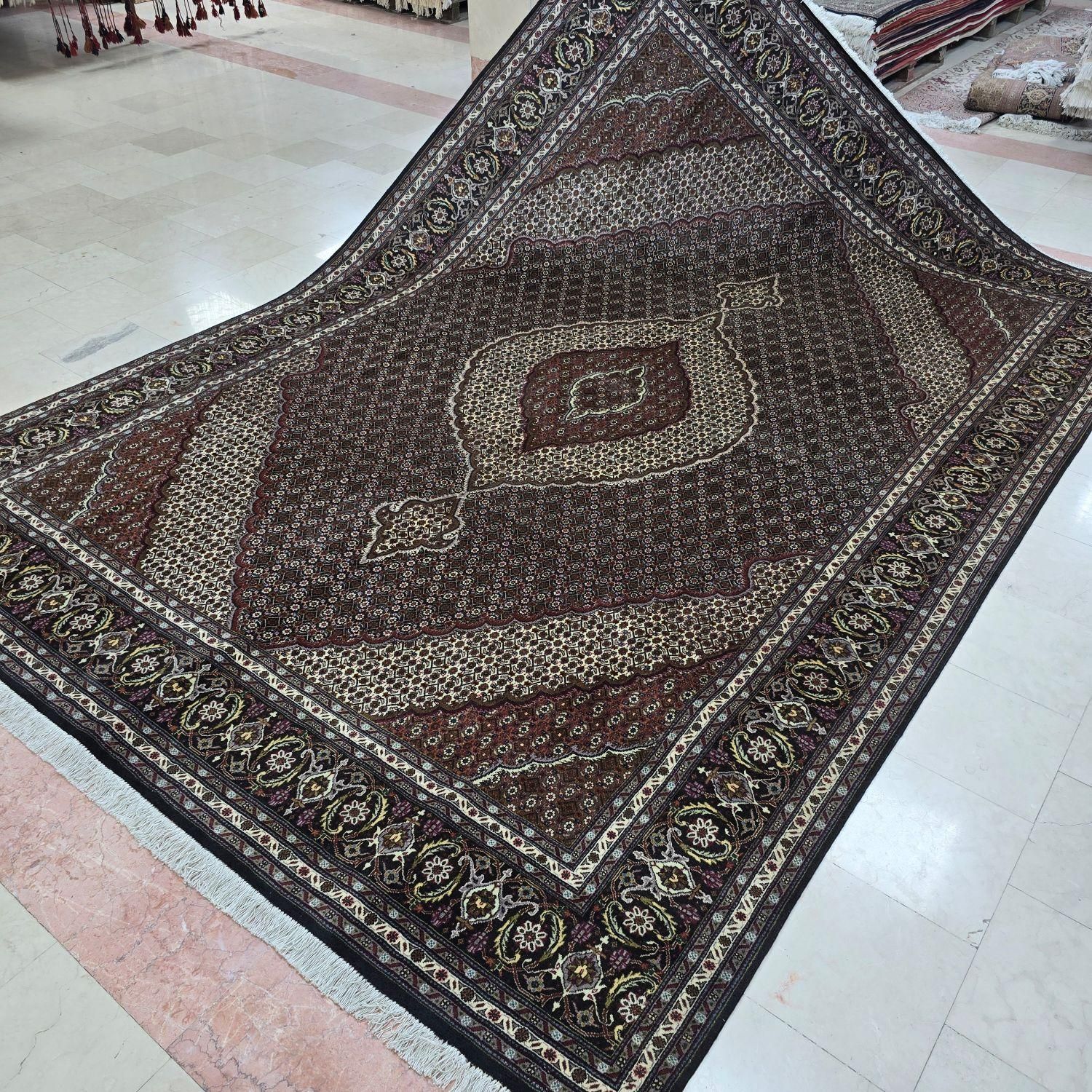 فرش دستباف ۹ متری ماهی قیمت سبک|فرش|تهران, ونک|دیوار