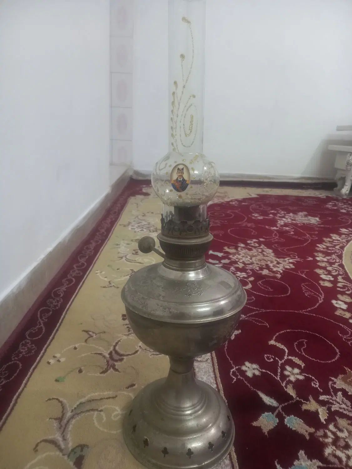 چراغ قدیمی خیلی قدیمی|کلکسیون اشیاء عتیقه|تهران, مشیریه|دیوار