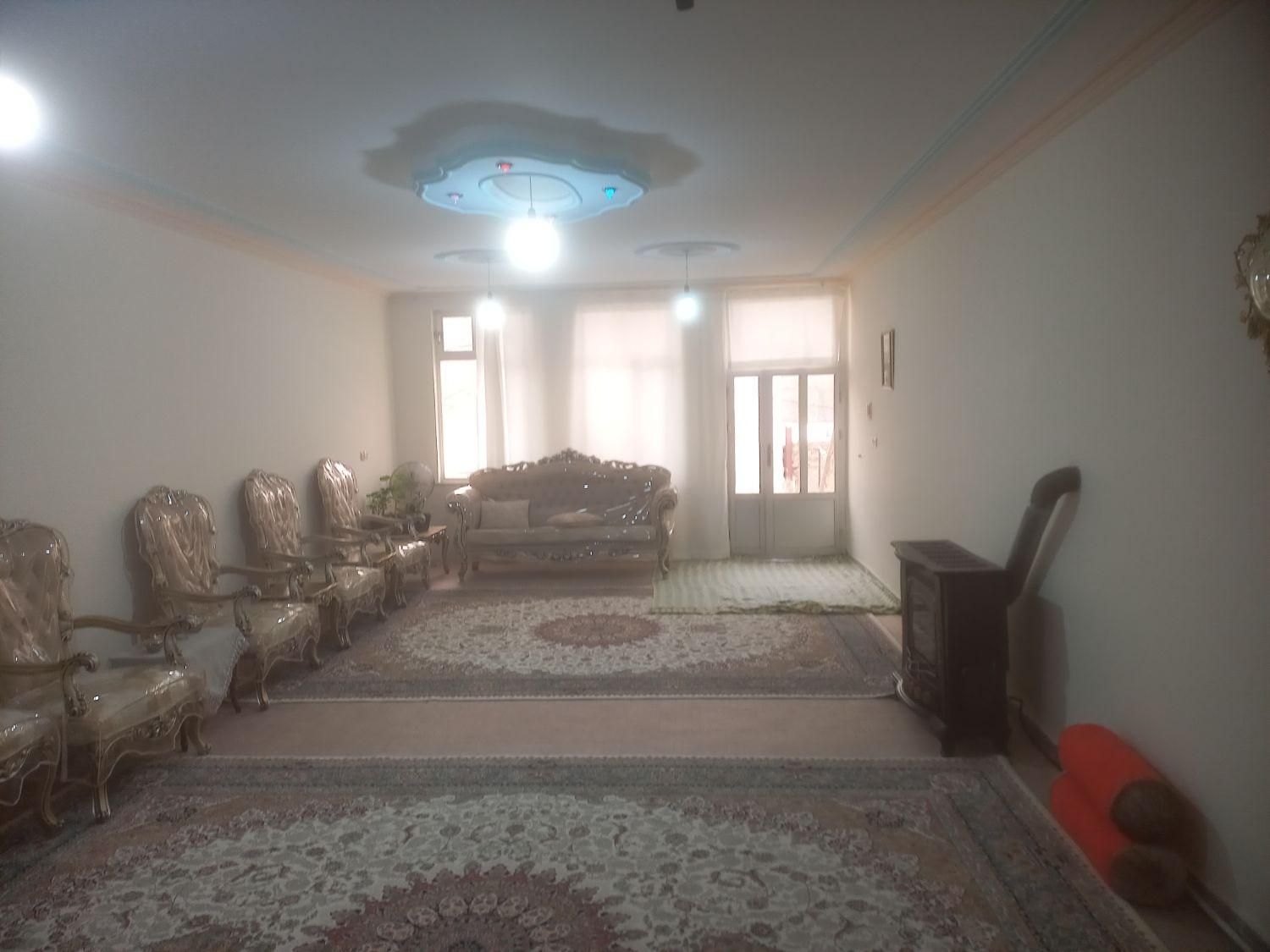 فروش خانه ویلایی.وحدت دوطبقه بهار خواب ۱۰۰ متری|فروش خانه و ویلا|اردبیل, |دیوار