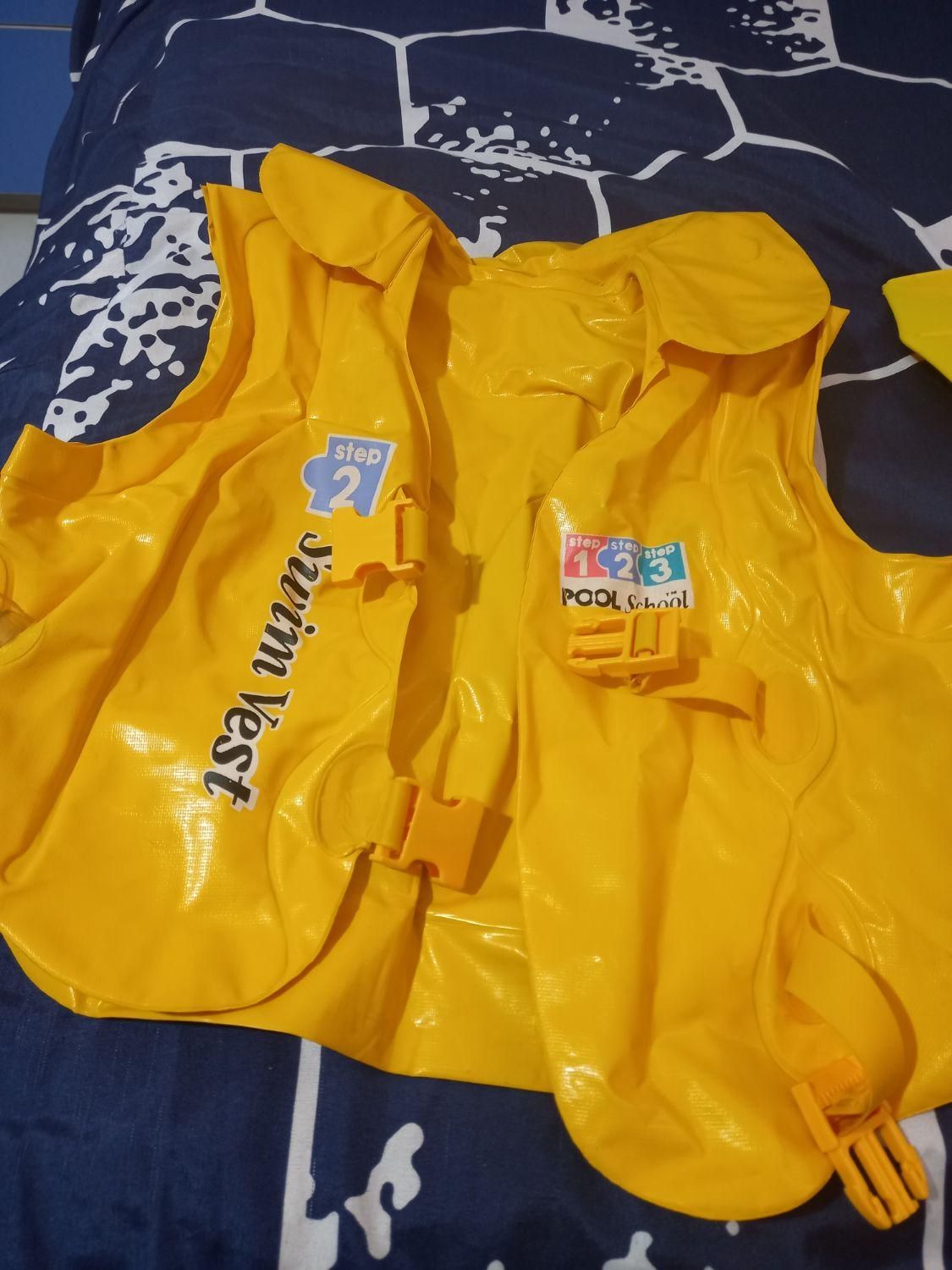 فین شنا نو نو سای۳۰ تا۳۲ وجلیقه شنا|غواصی و ورزش‌های آبی|رشت, استادسرا|دیوار