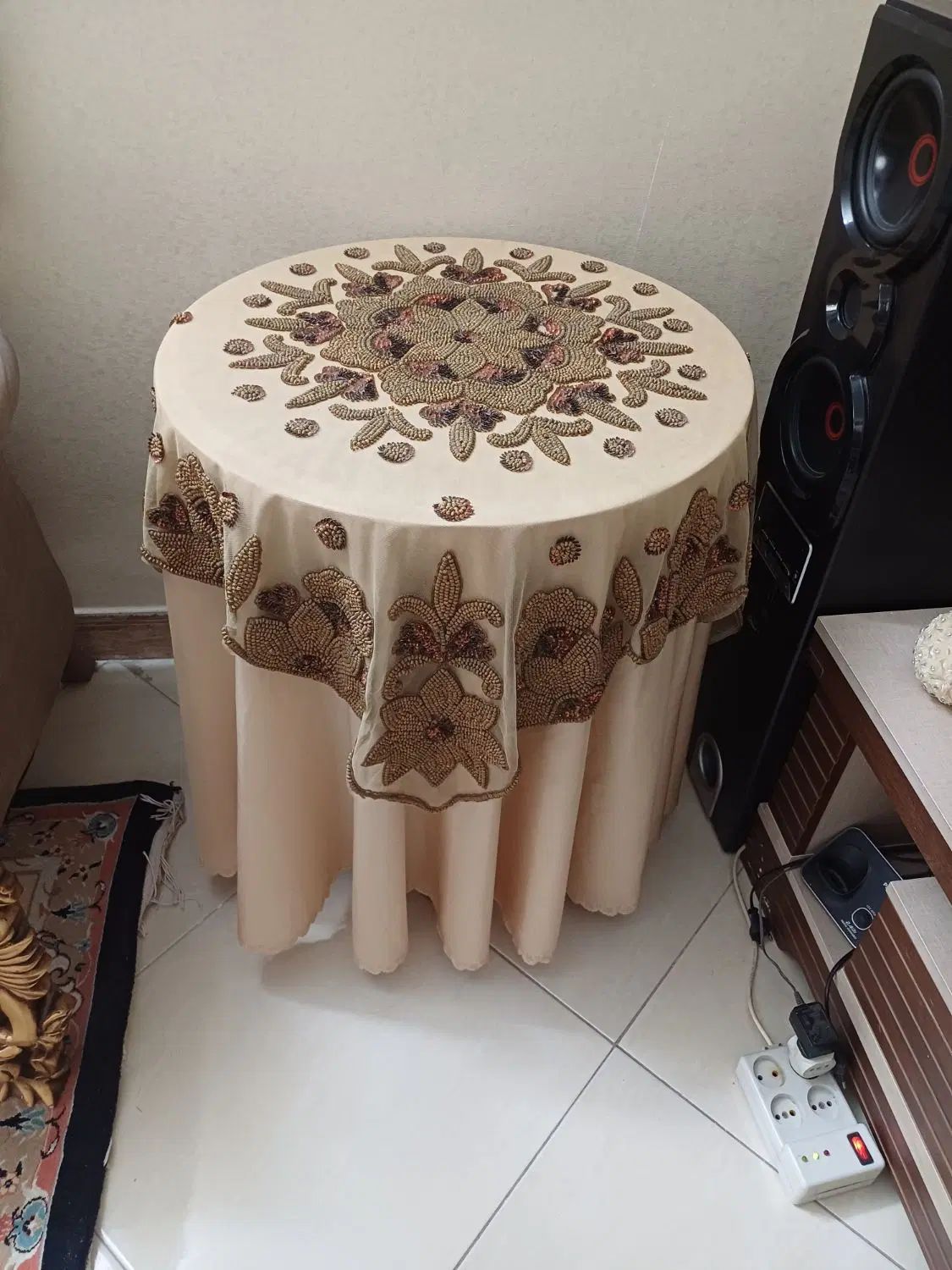 میز گرد|مبلمان خانگی و میز عسلی|تهران, مسعودیه|دیوار