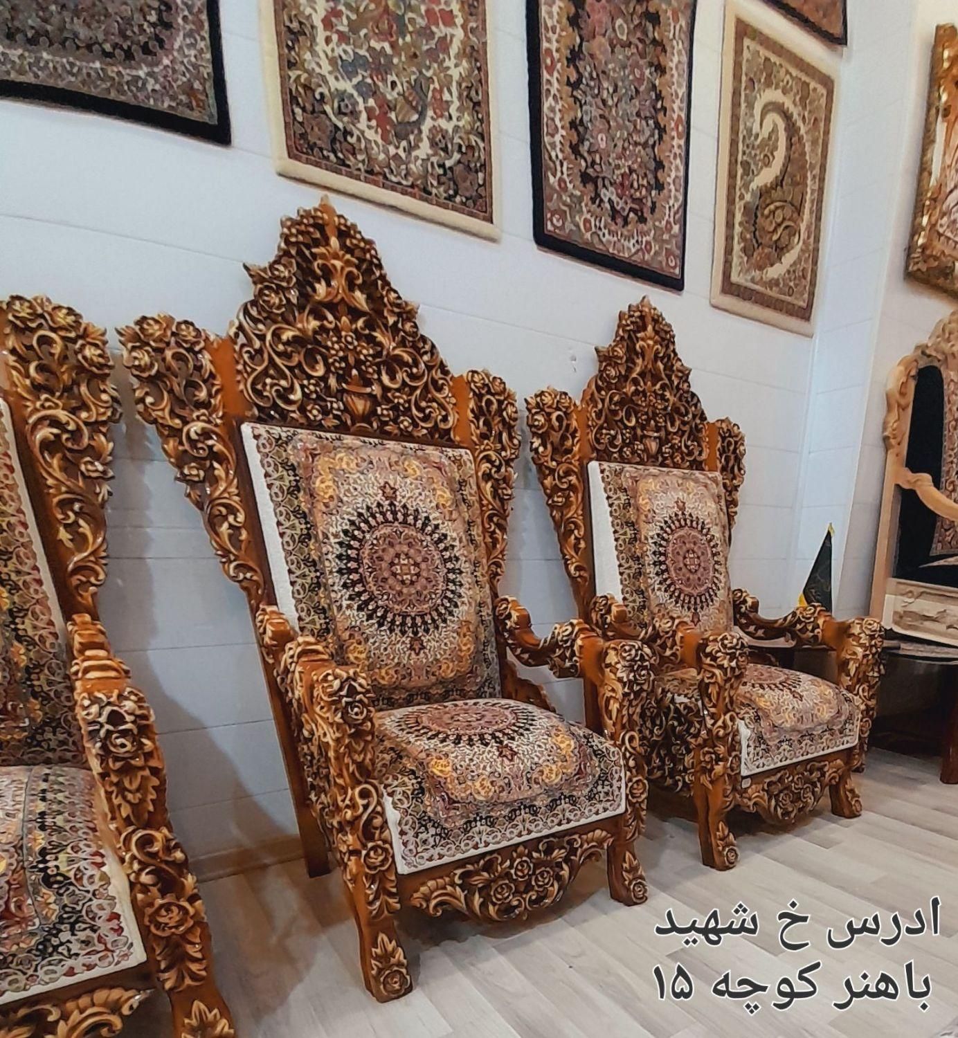چوب گردو ( مبل قالی زنگی ابادی )|مبلمان خانگی و میز عسلی|کرمان, |دیوار