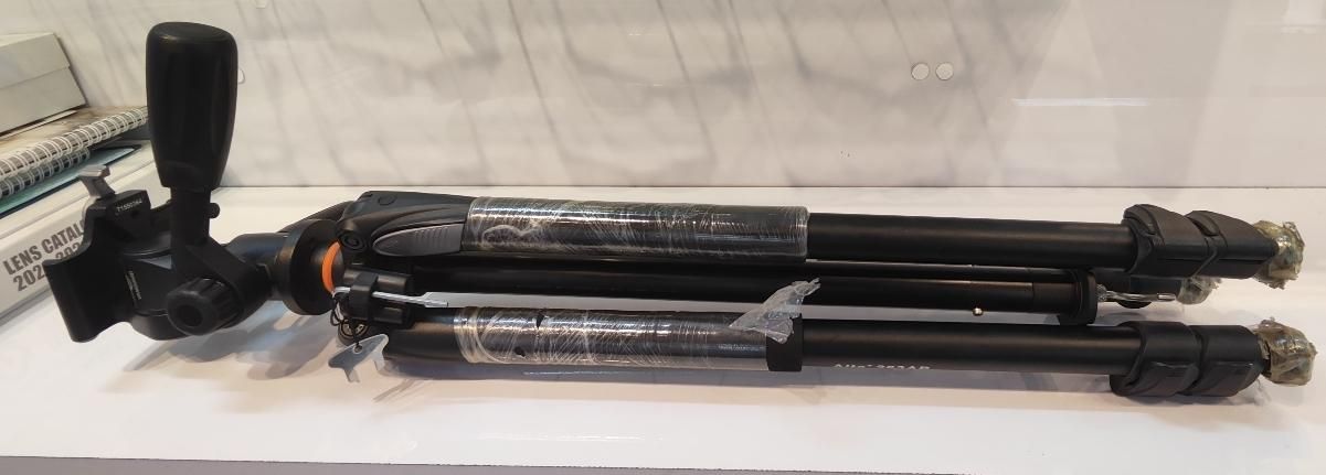 نیکون 5500 با لنز 18 140 همراه با سه پایه ونگارد|دوربین عکاسی و فیلم‌برداری|تهران, هروی|دیوار