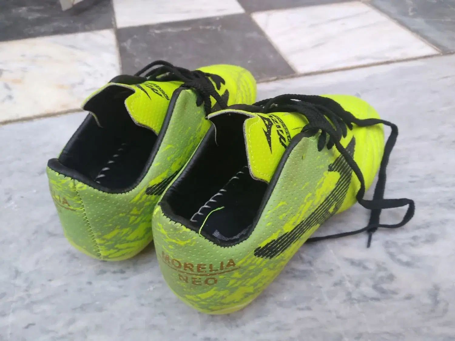 کفش فوتبالی استوک دار انگلیسی Morelia neo سایز ۳۷|کیف، کفش، کمربند|اصفهان, شاهزید|دیوار