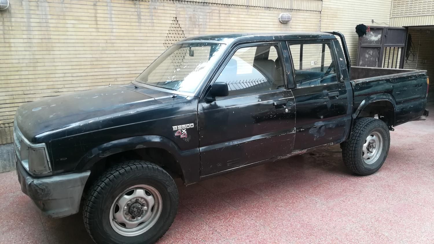 مزدا 2600 شاسی بلند دو دفرنسیال کمک دار (ژاپنی )|خودرو کلاسیک|اصفهان, خانه اصفهان|دیوار