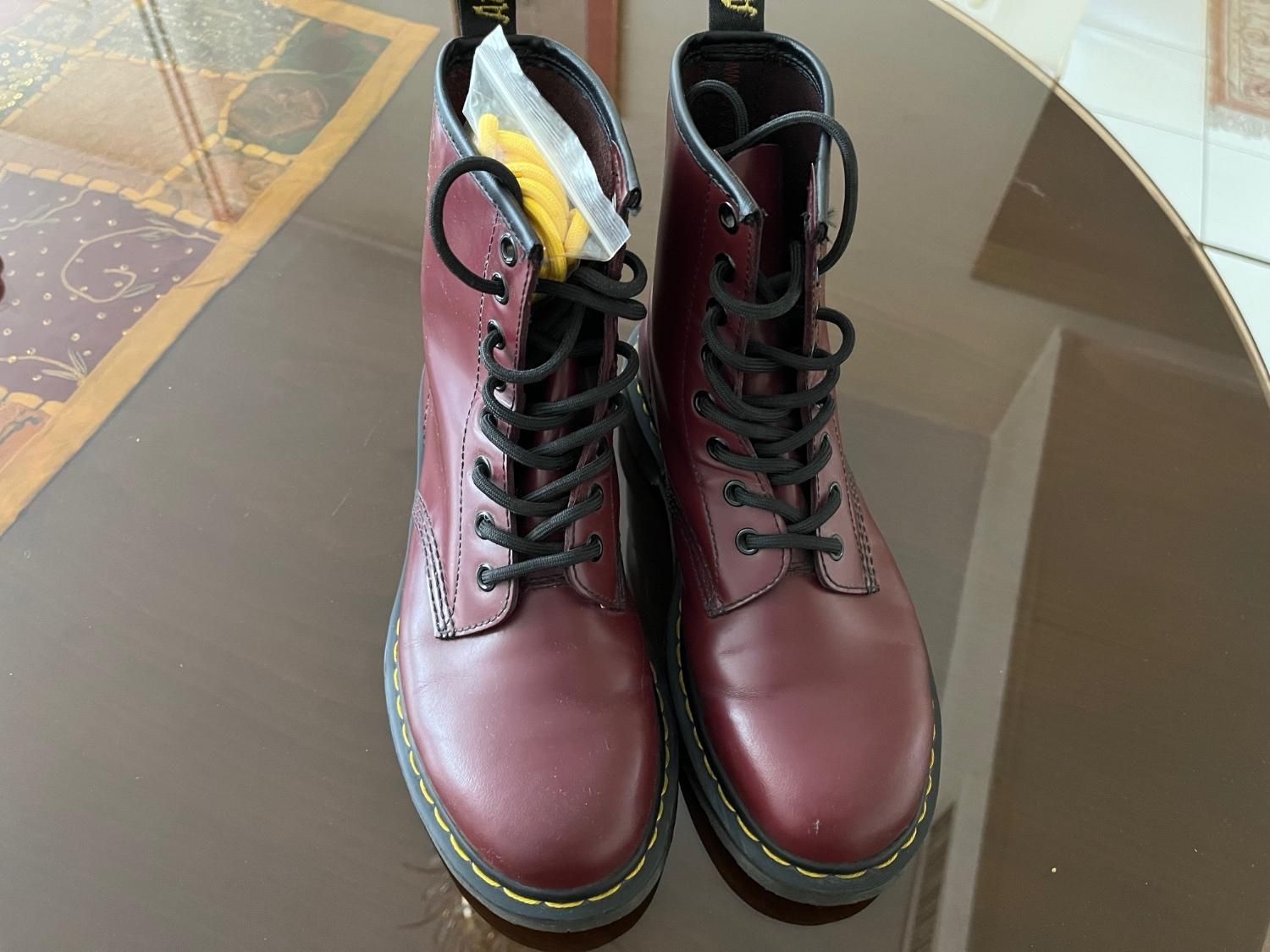 کفش داک مارتنز سایز ۳۹ dr.Martens|کیف، کفش، کمربند|تهران, سیدخندان|دیوار