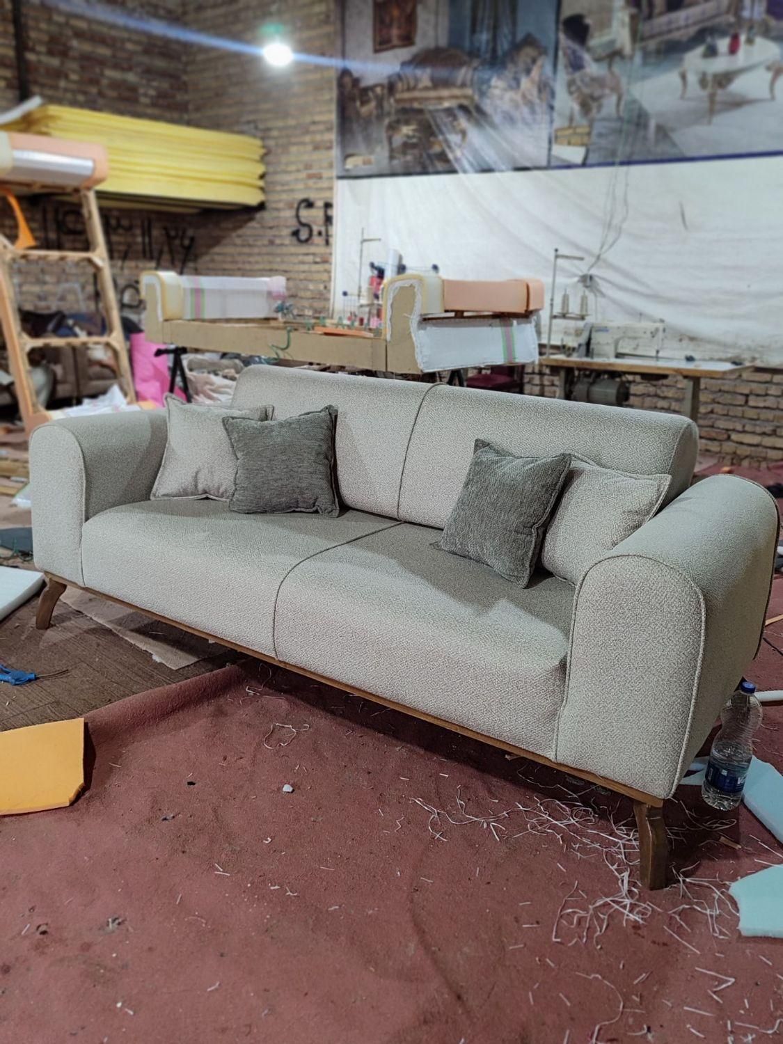 تعمیر و تولید مبل راحتی|مبلمان خانگی و میز عسلی|رشت, سلیمانداراب|دیوار