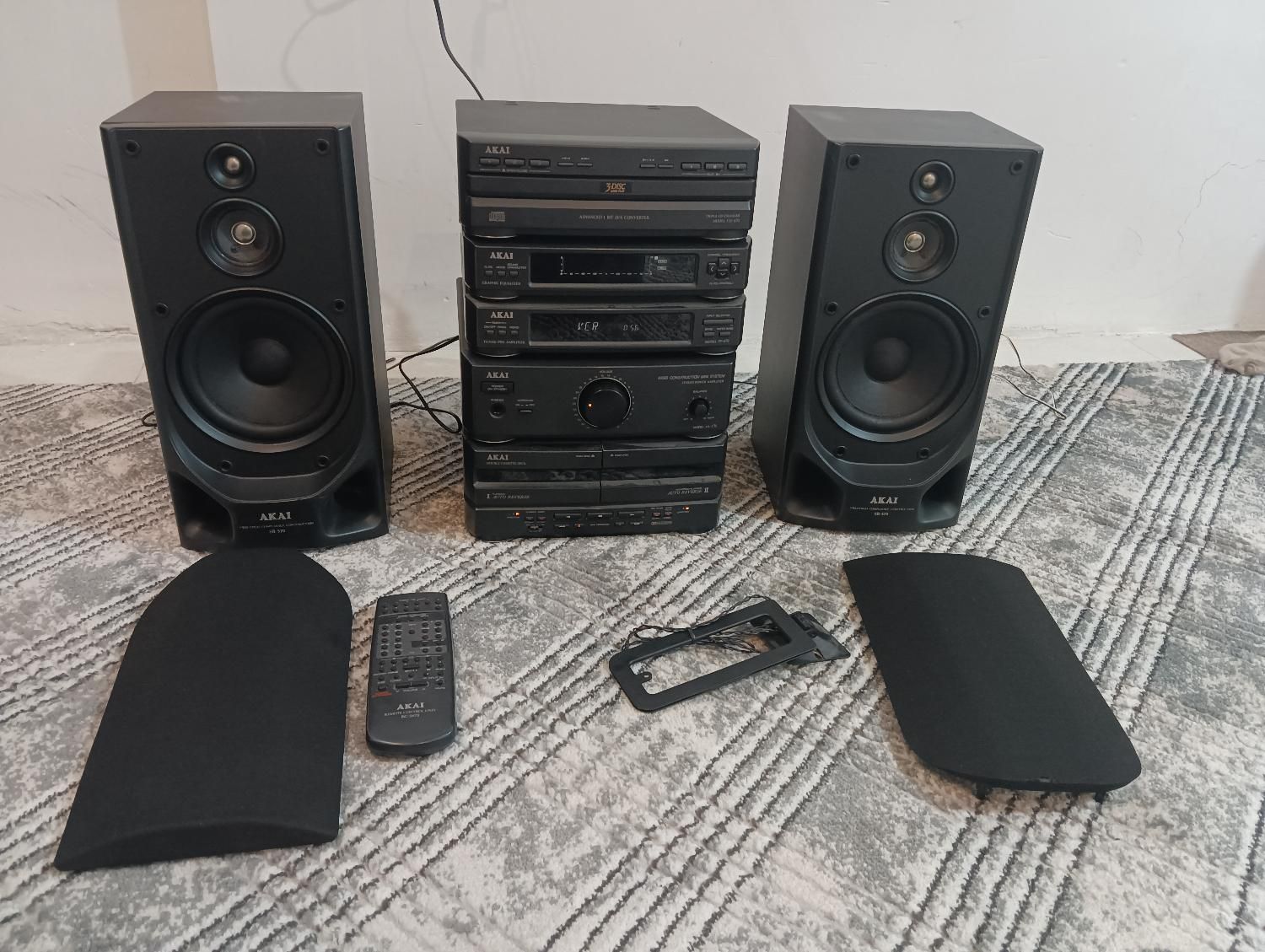 ضبط طبقاتی Akai و پایونیر|سیستم صوتی خانگی|مشکیندشت, |دیوار