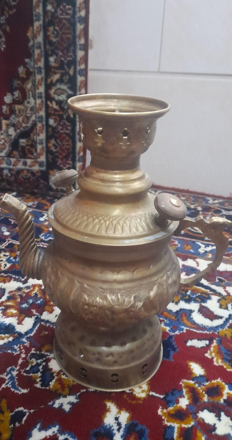 سماور برنجی + چراغ برنجی عتیقه|کلکسیون اشیاء عتیقه|قزوین, |دیوار