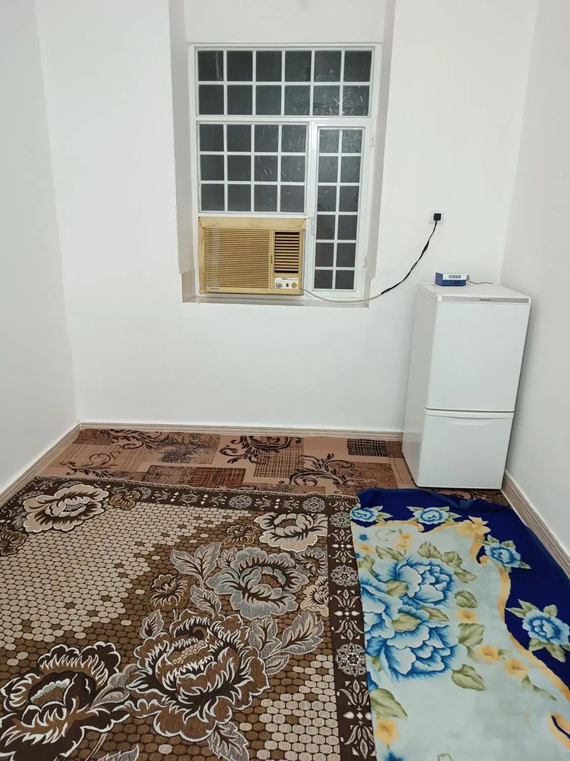 سویت تمیز باامکانات حیاط داره نزدیک به شهر|اجارهٔ کوتاه‌مدت آپارتمان و سوئیت|میناب, |دیوار