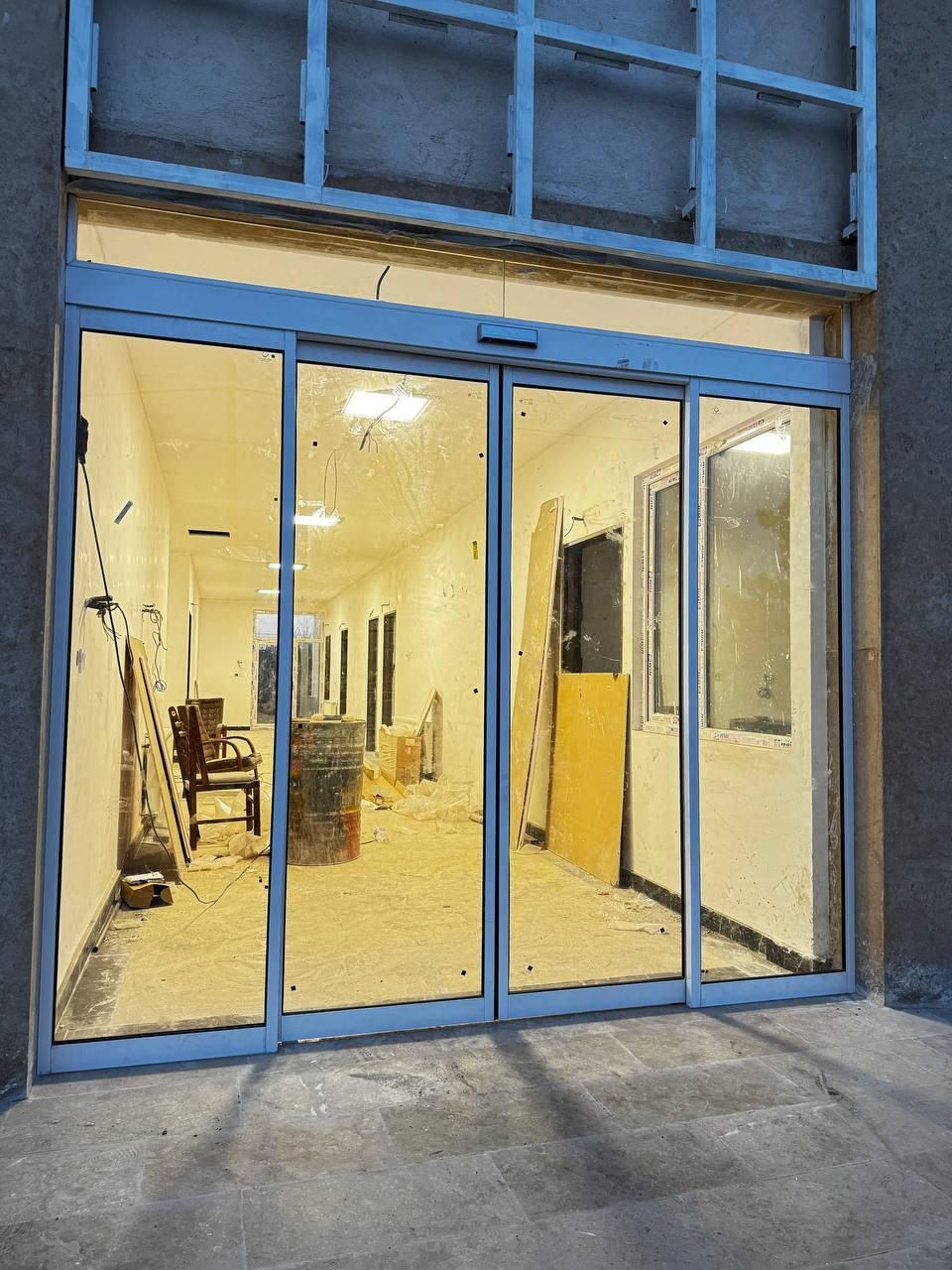 درب شیشه ای فریم دار تضمینی|مصالح و تجهیزات ساختمان|مشهد, جاهد شهر|دیوار