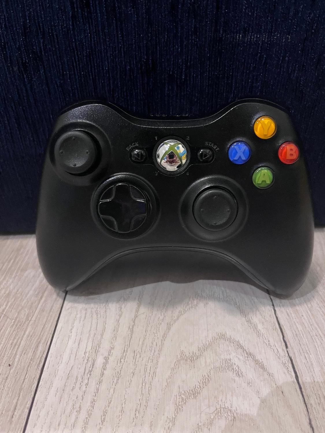 دسته Xbox 360 سیاه|کنسول، بازی ویدئویی و آنلاین|تهران, نیاوران|دیوار