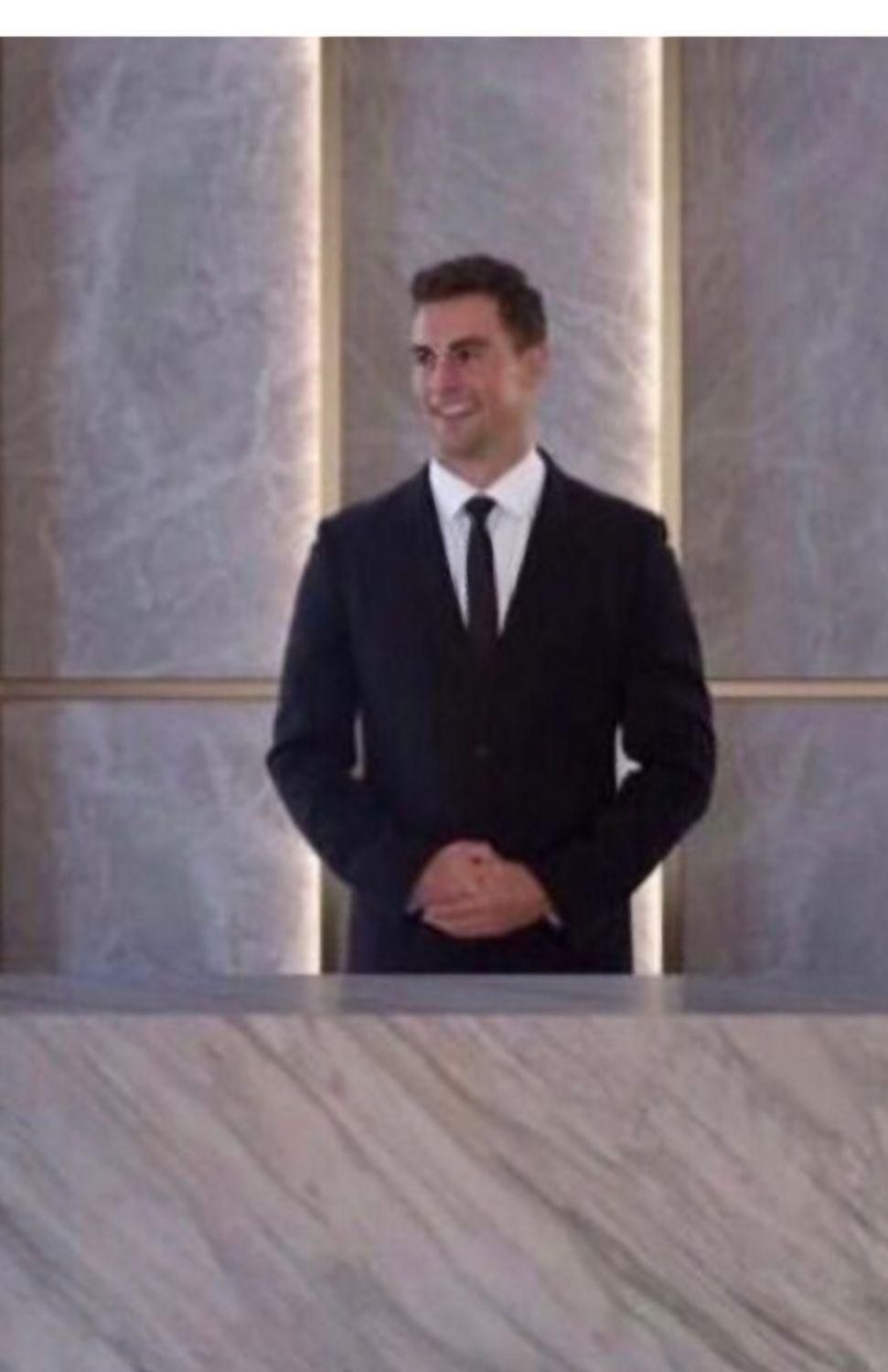 نگهبان و لابی من بازنشسته نیازمندیم|استخدام سرایداری و نظافت|فردیس, فردیس|دیوار