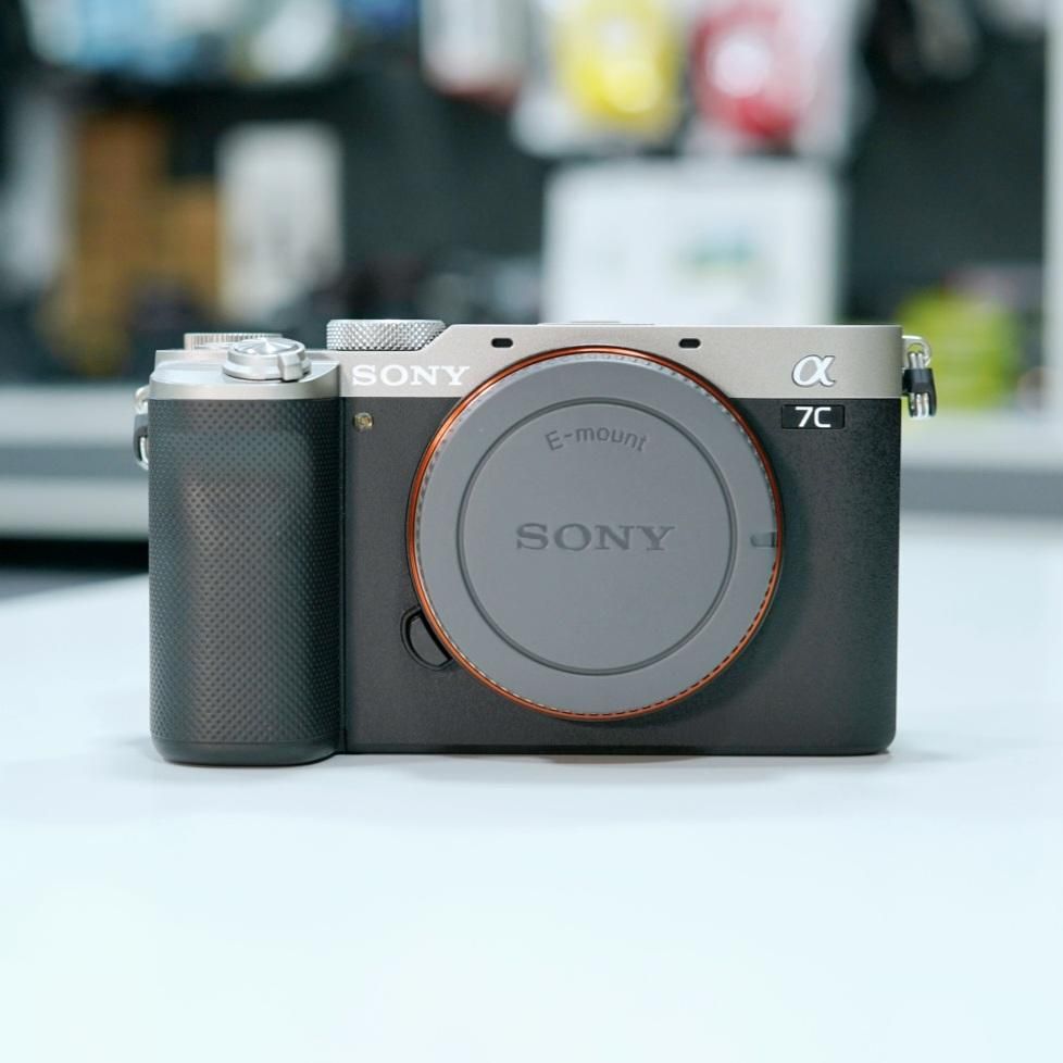 سومی آلفا Sony A7C مشابه آکبند کم کارکرد|دوربین عکاسی و فیلم‌برداری|تهران, فردوسی|دیوار