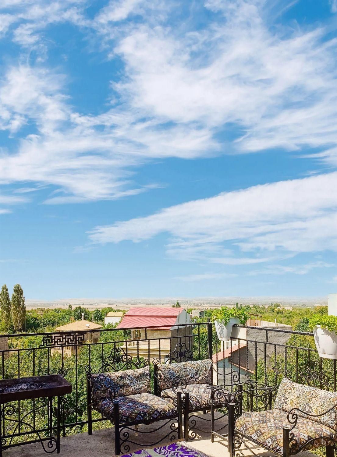 اجاره ویلاباغ بوژان با چشم انداز|اجارهٔ کوتاهمدت ویلا و باغ|نیشابور, |دیوار