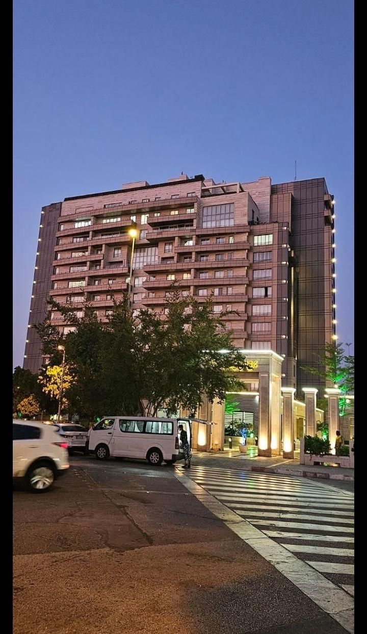 عمارت بی نظیر ۴ خواب قلب صدف دیددریا برج آینده ساز|فروش آپارتمان|کیش, |دیوار