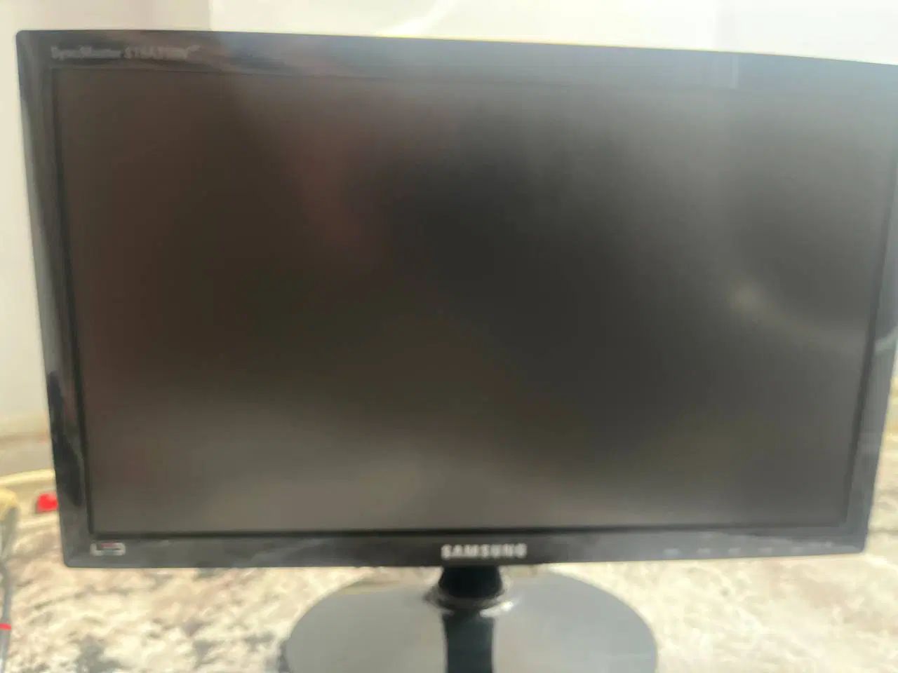 مانیتور LED 19 اینچ|رایانه رومیزی|تهران, آبشار|دیوار