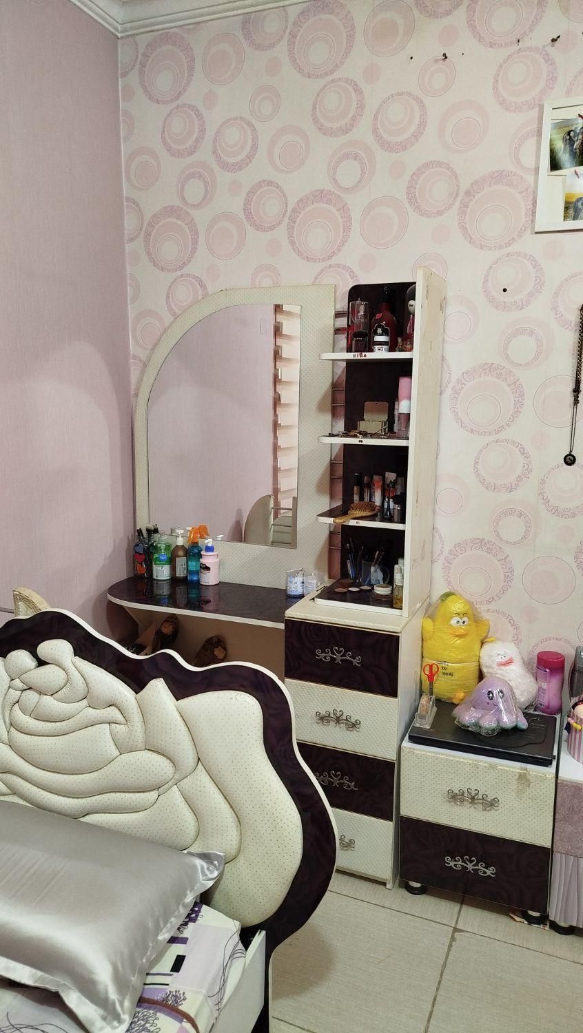 ۲ سرویس خواب تک‌ نفره کامل + تشک رویال|تخت و سرویس خواب|بروجرد, |دیوار