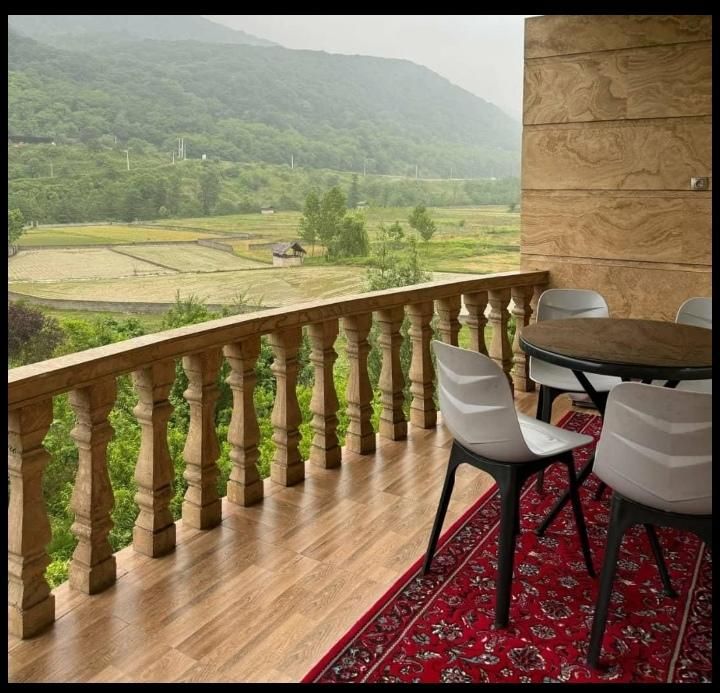 اجاره ویلا جنگلی /کلبه سوئیسی|اجارهٔ کوتاه‌مدت ویلا و باغ|شیرگاه, |دیوار