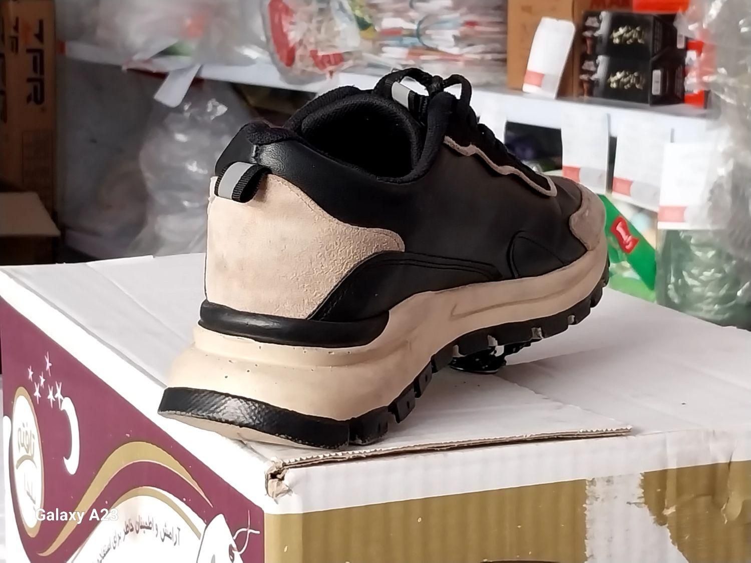 فروش کتانی NIKE|کیف، کفش، کمربند|تهران, طوس|دیوار
