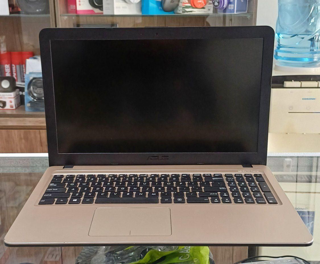 لپ تاپ ASUS دست دو نسل 8 کاملا تمیز|رایانه همراه|نجف‌آباد, هفده شهریور|دیوار