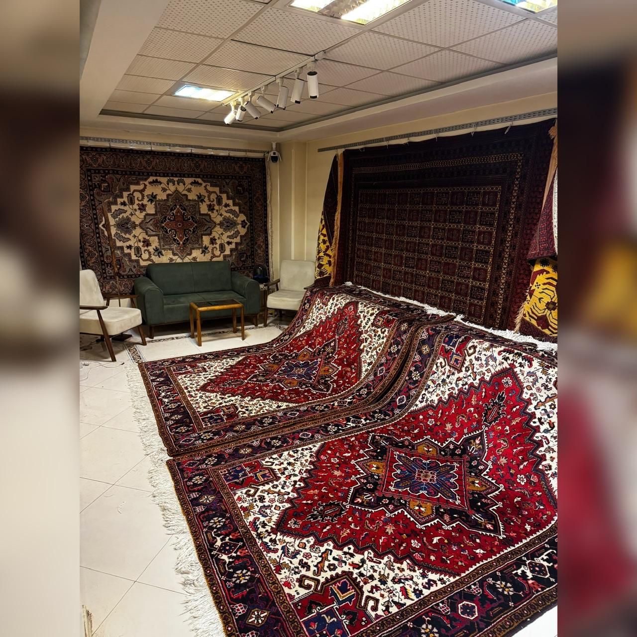 جفت ۶ متری دست بافت اصل هریس تبریز قرمز رنگ|فرش|تهران, یوسف‌آباد|دیوار