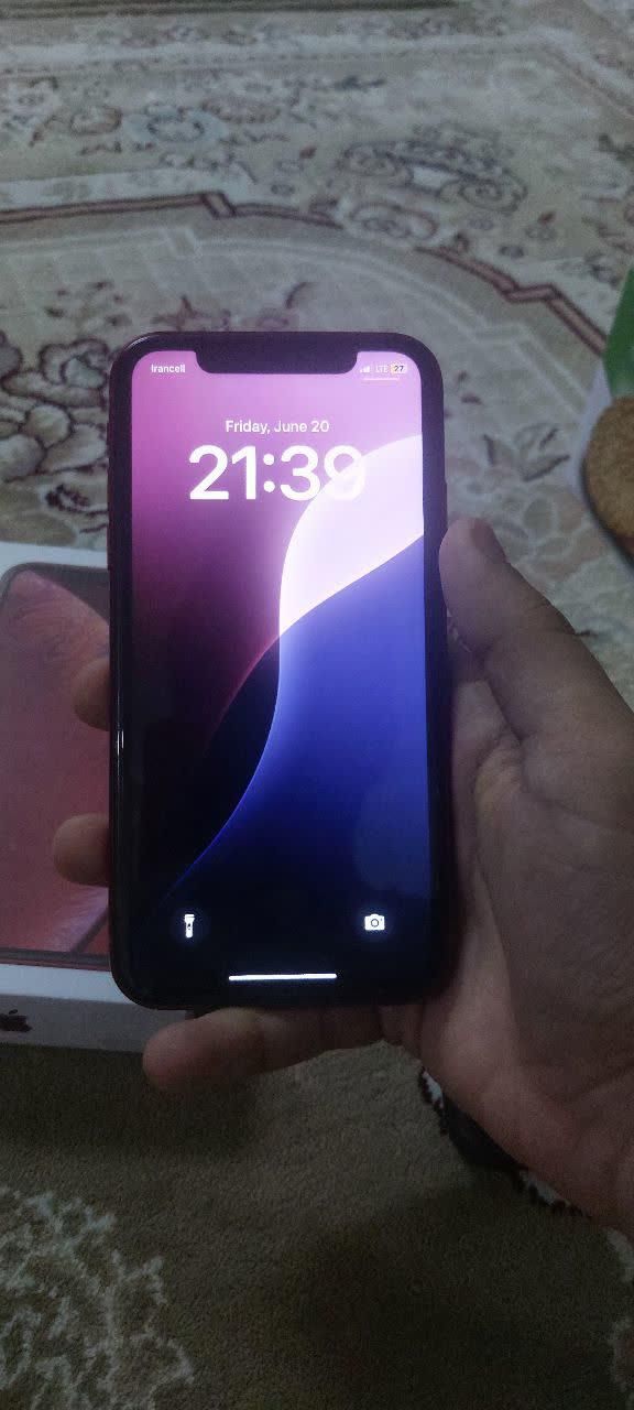 اپل iPhone XR با حافظهٔ ۶۴ گیگابایت|موبایل|قم, بنیاد|دیوار