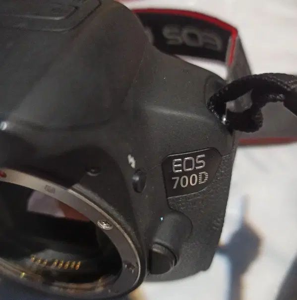 دوربین عکاسی D700 Canon|دوربین عکاسی و فیلم‌برداری|مشهد, هفده شهریور|دیوار