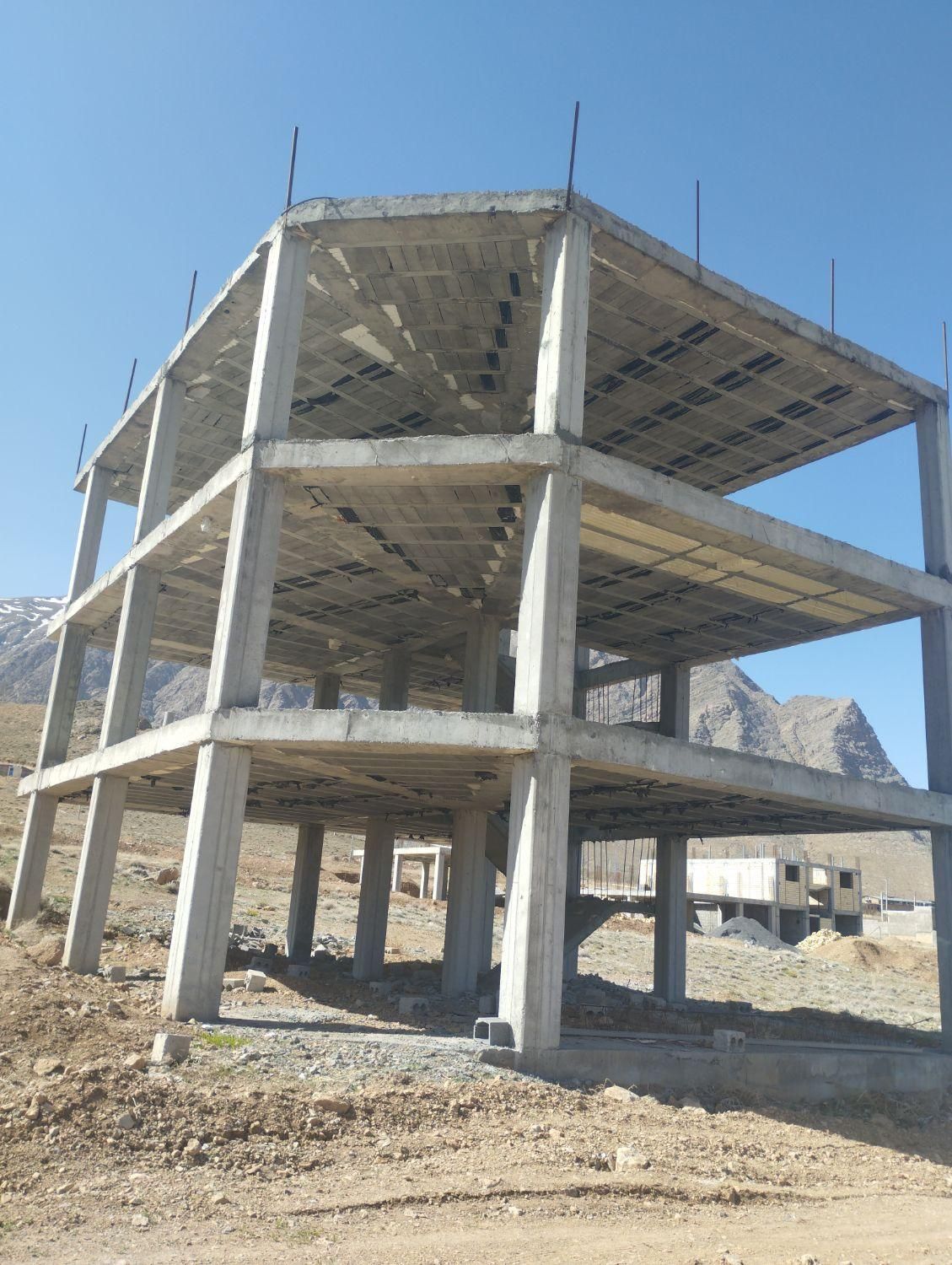 فروش خانه ویلایی ۴۱۰ متری ۲ خوابه|فروش خانه و ویلا|داران, |دیوار