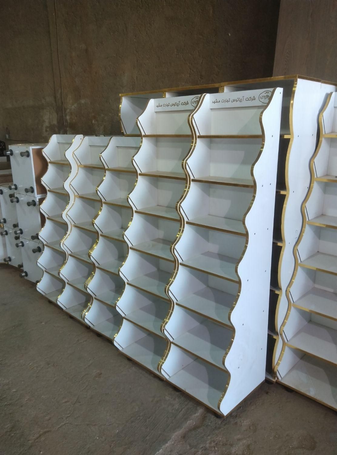 قفسه فروشگاهی|فروشگاه و مغازه|مشهد, راه آهن|دیوار