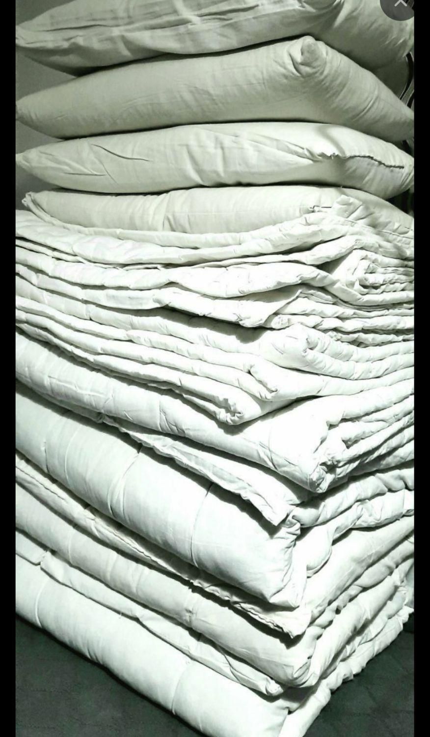 لحاف و تشک و بالشتک ۴ دست|رختخواب، بالش، پتو|آستارا, |دیوار