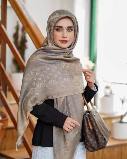 فروشگاه شال و روسری دریا|لباس|اصفهان, ملک|دیوار