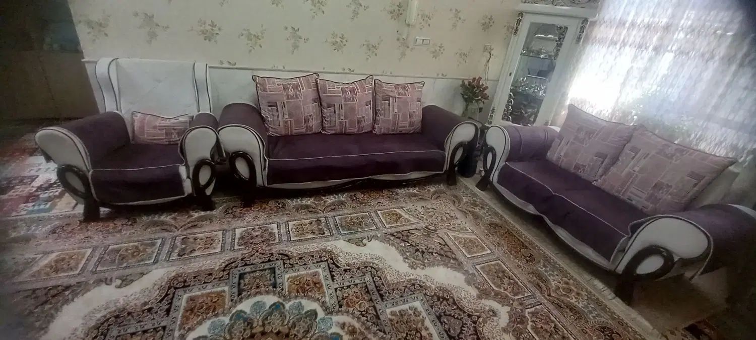 مبلمان راحتی تمیز مرتب بدون پارگی به قیمت مناسب|مبلمان خانگی و میز عسلی|نیشابور, بنیاد شهید|دیوار