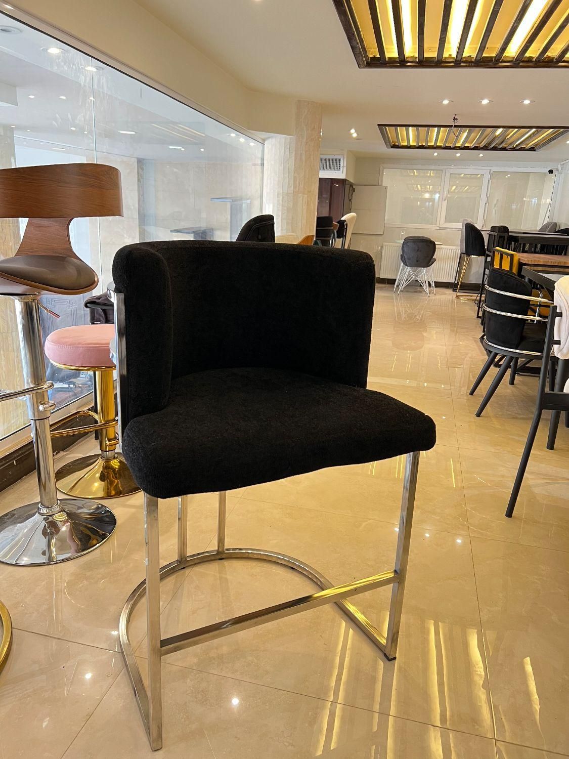 صندلی اپن-سرای آرا|صندلی و نیمکت|یزد, |دیوار